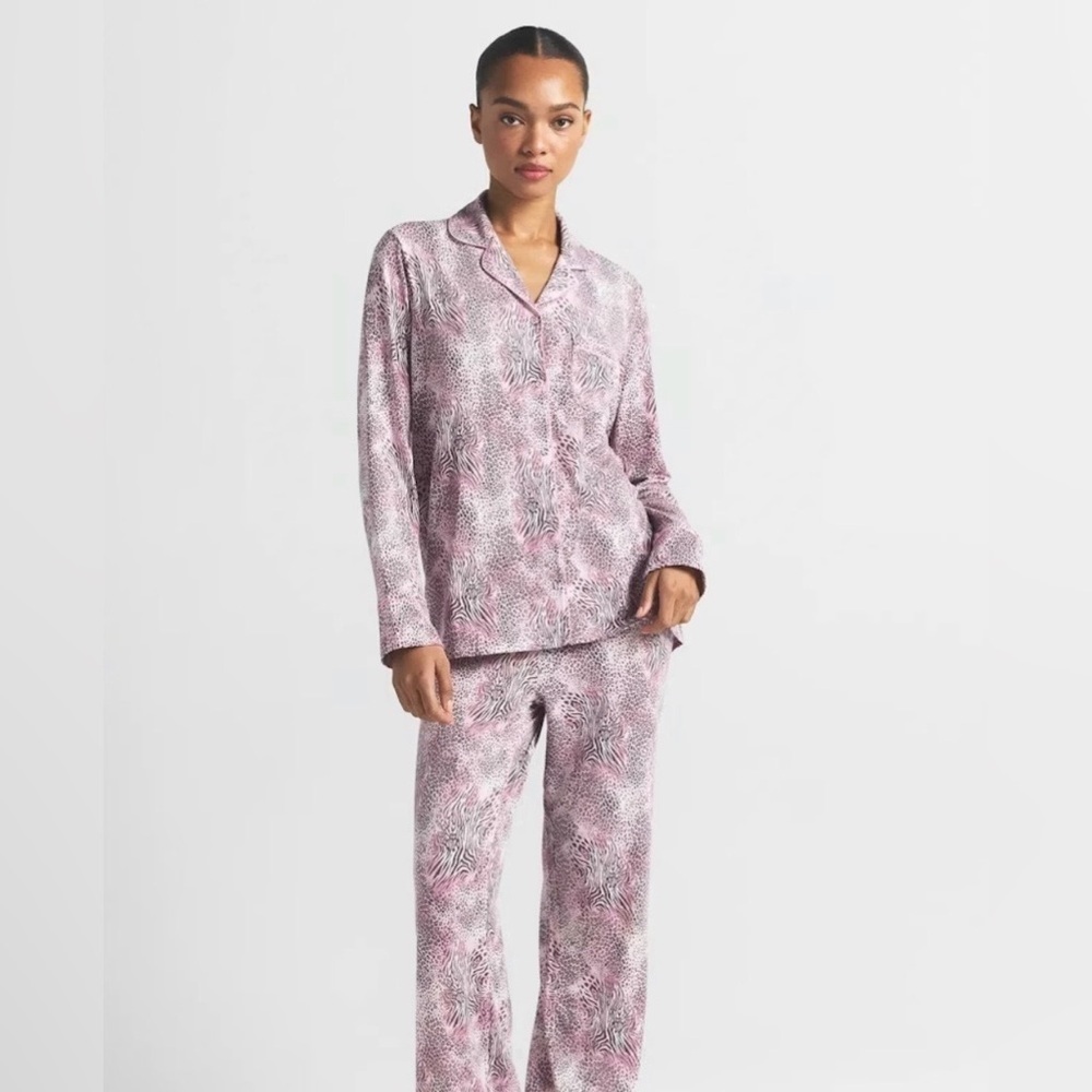 NWT Skims Sleep Long Sleeve Button Up Set in Bloom Mini Multi Animal